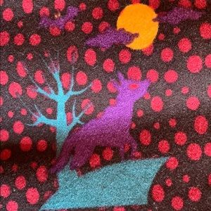 LuLaRoe tall & curvy Halloween leggings.